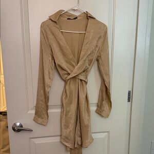 Elegant Small Beige Satin Dress Pretty Little Thing